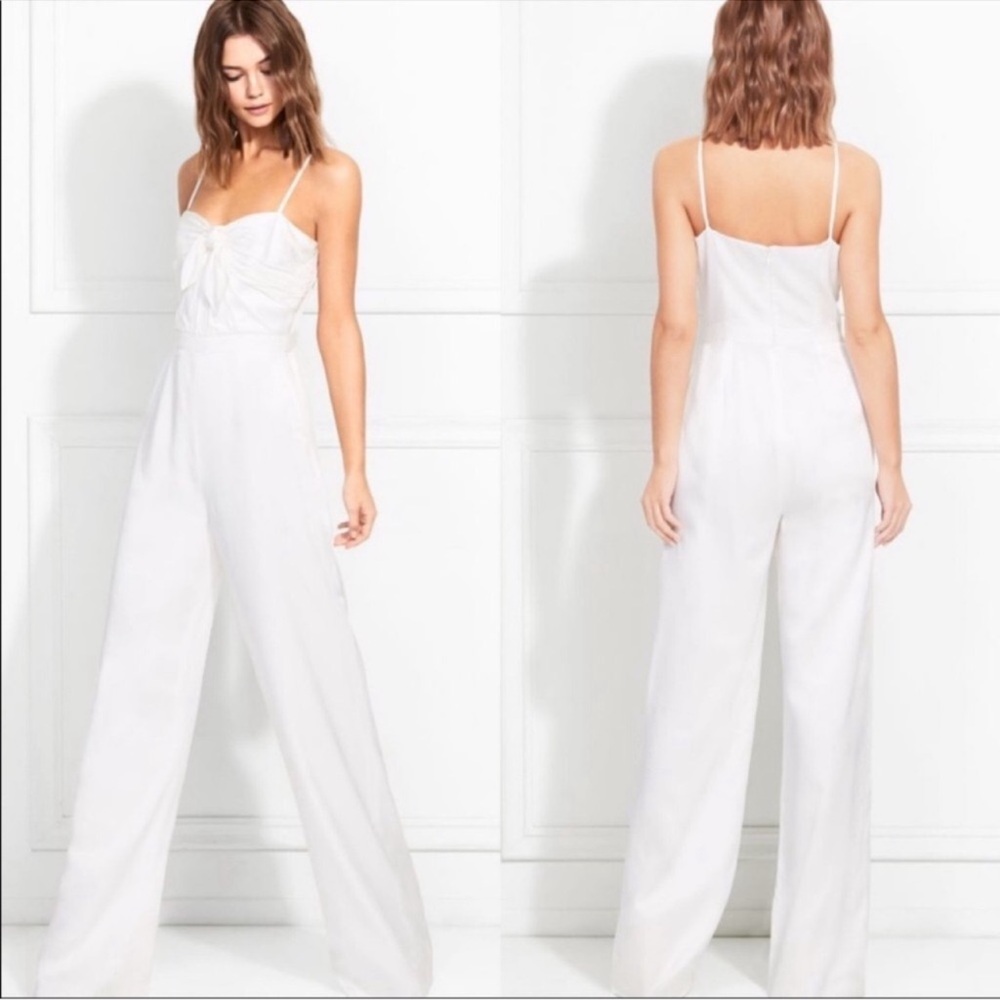 Rachel Zoe Satin-Backed Crepe Jumpsuit
In ecru color (off-white) size 4